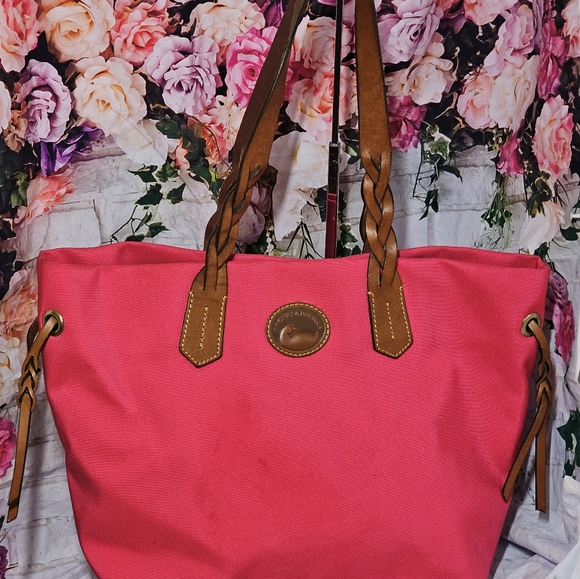 EUC Dooney&Bourke CANVAS Shoulder bag - Picture 8 of 14